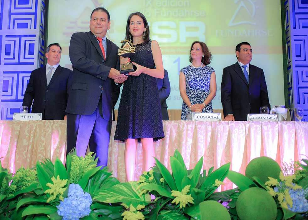 Lacthosa Sula Recibe Premio De Empresa Socialmente Responsable